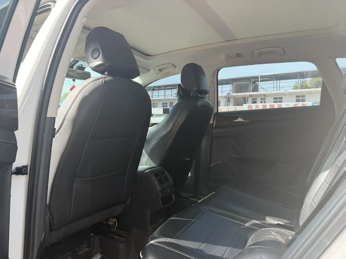 2021 Volkswagen Tharu 1.4T 150HP L4 7DCT,autocango,china used car exporter,china ev exporter,chinese used car exporter,chinese used ev exporter