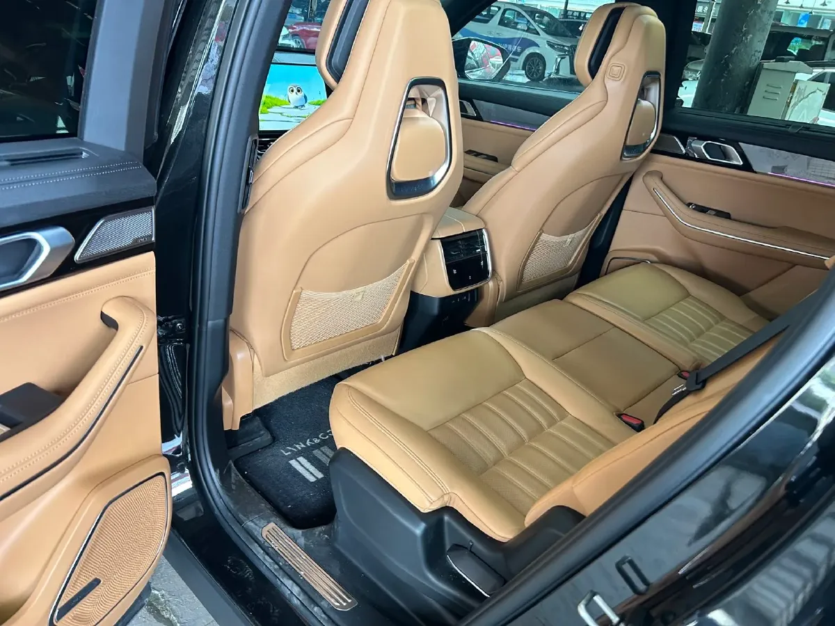 2024 LYNK&CO 09 EM-P 2.0T 254HP L4 3DHT PHEV 40.1KWH,autocango,china used car exporter,china ev exporter,chinese used car exporter,chinese used ev exporter