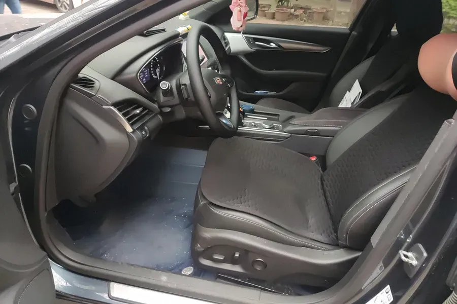 2021 Cadillac CT5 2.0T 237HP L4 10AT,autocango,china used car exporter,china ev exporter,chinese used car exporter,chinese used ev exporter