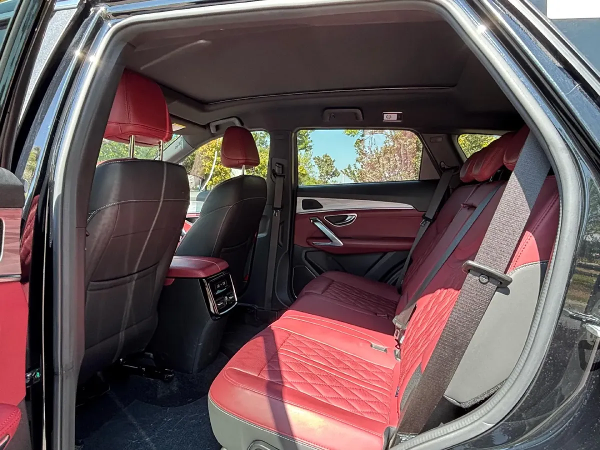 2023 Jetour X70 PRO 1.6T 197HP L4 7DCT,autocango,china used car exporter,china ev exporter,chinese used car exporter,chinese used ev exporter