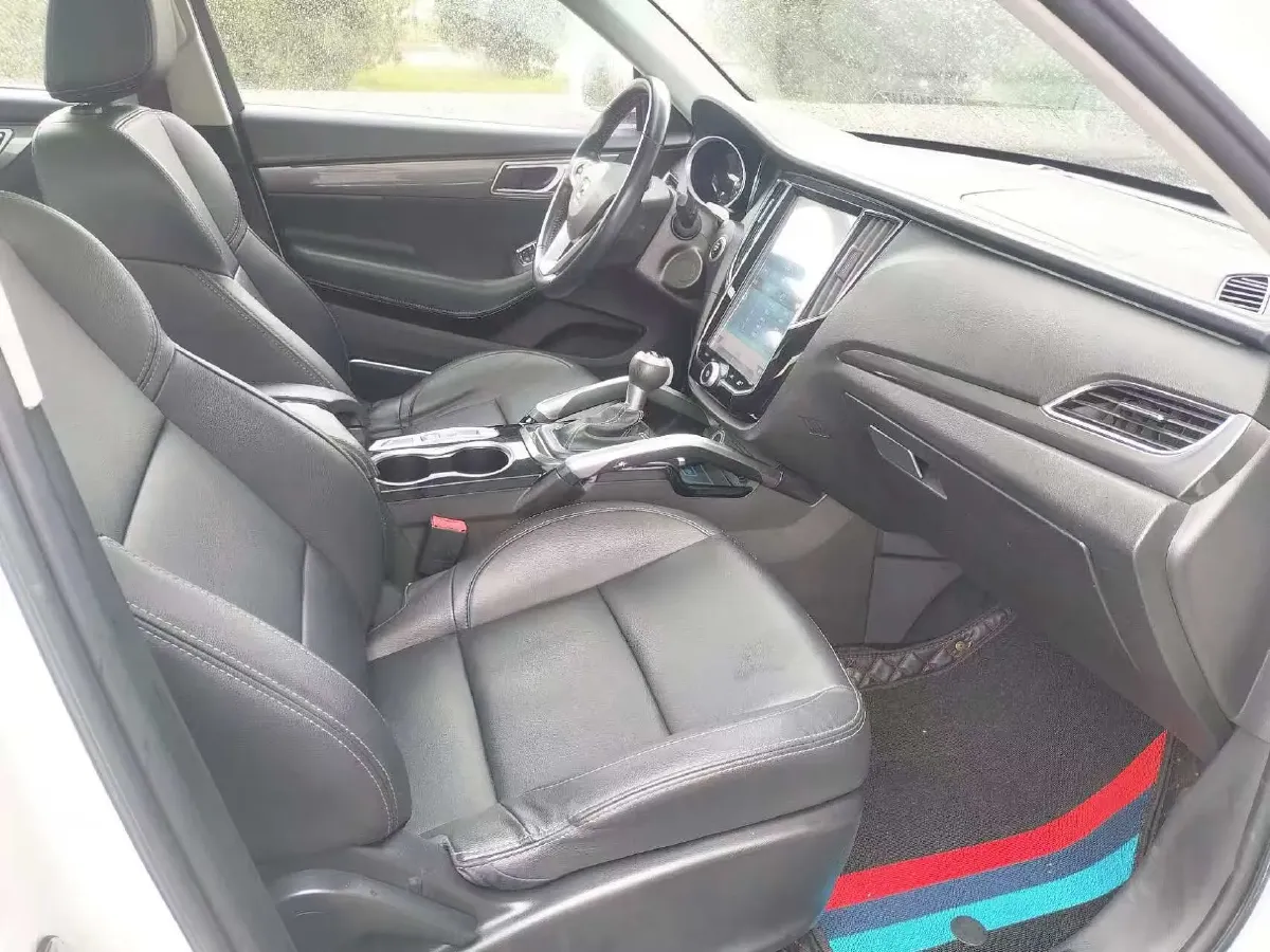 2017 Zotye SR7 1.5T 150HP L4 CVT,autocango,china used car exporter,china ev exporter,chinese used car exporter,chinese used ev exporter