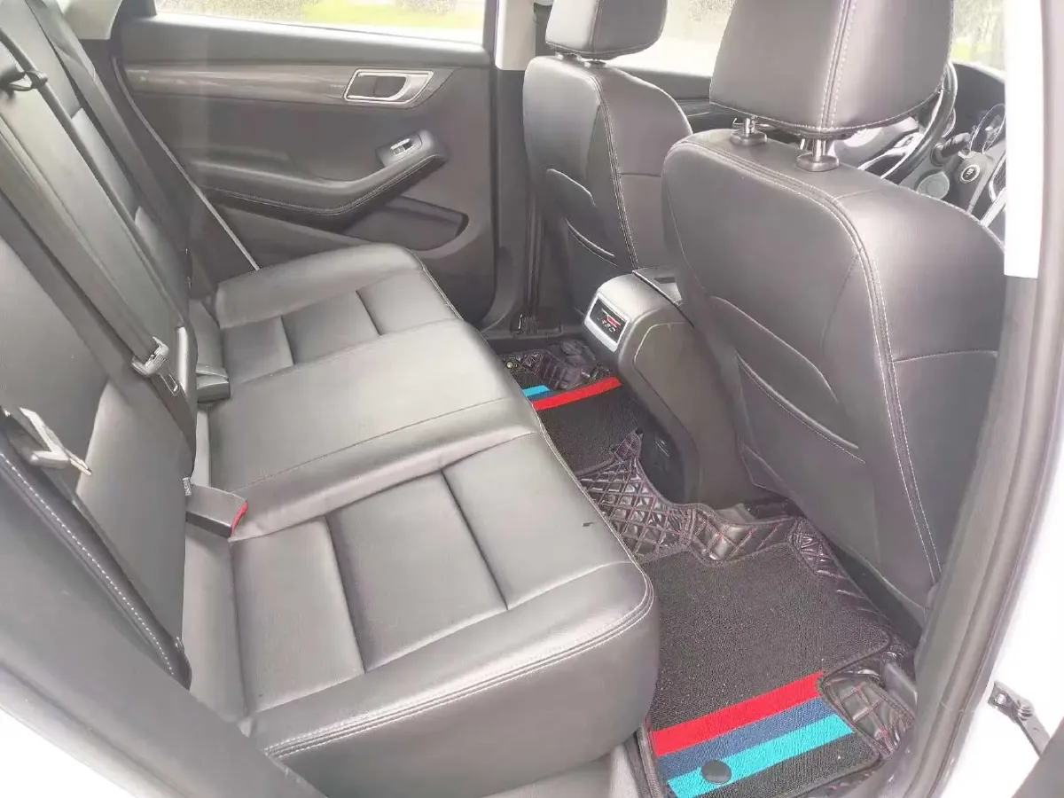 2017 Zotye SR7 1.5T 150HP L4 CVT,autocango,china used car exporter,china ev exporter,chinese used car exporter,chinese used ev exporter