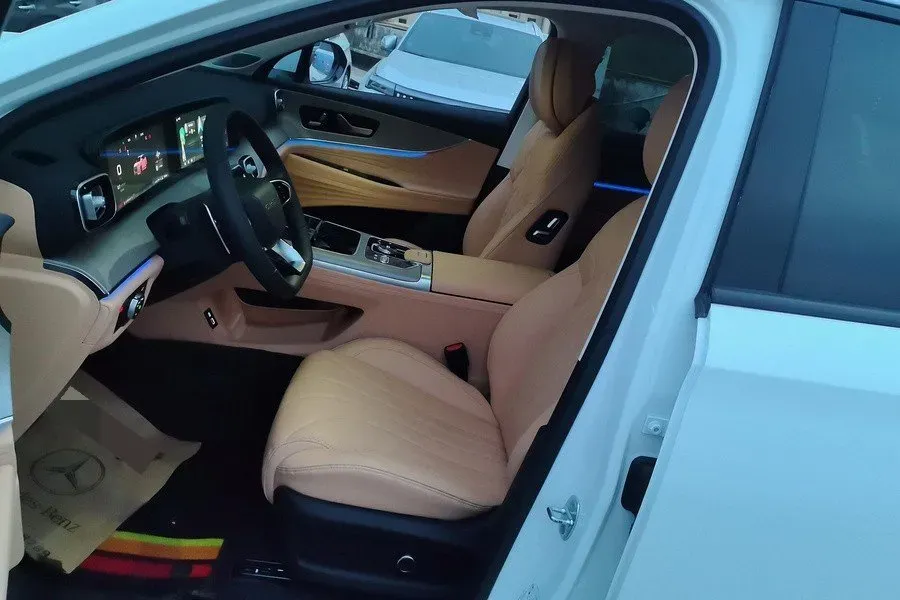 2023 Chery Tiggo 9 2.0T 261HP L4 7DCT,autocango,china used car exporter,china ev exporter,chinese used car exporter,chinese used ev exporter