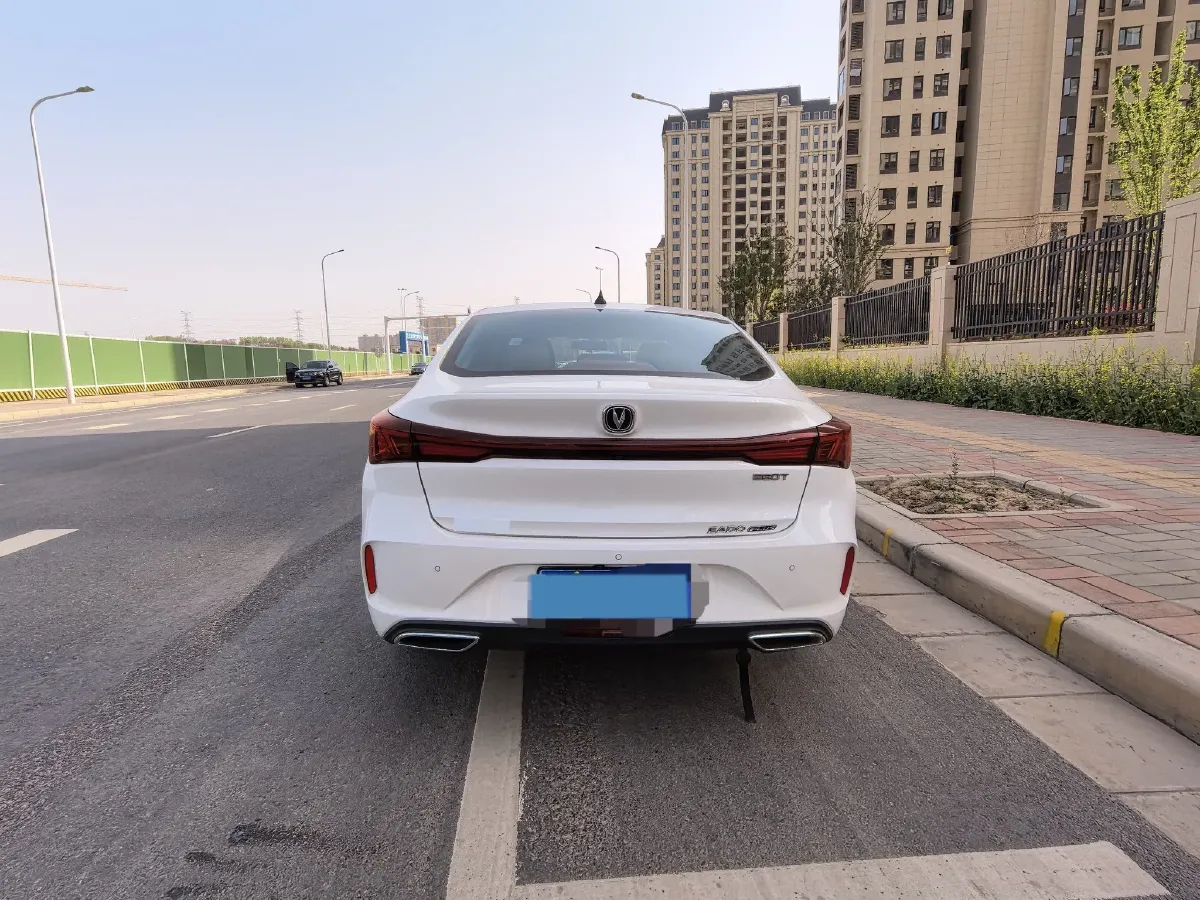 2023 ChangAn Eado 1.4T 160HP L4 7DCT,autocango,china used car exporter,china ev exporter,chinese used car exporter,chinese used ev exporter