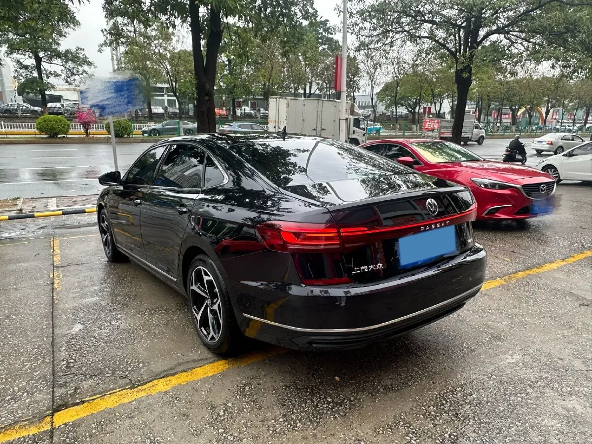 2025 Volkswagen Passat 2.0T 186HP L4 7DCT,autocango,china used car exporter,china ev exporter,chinese used car exporter,chinese used ev exporter