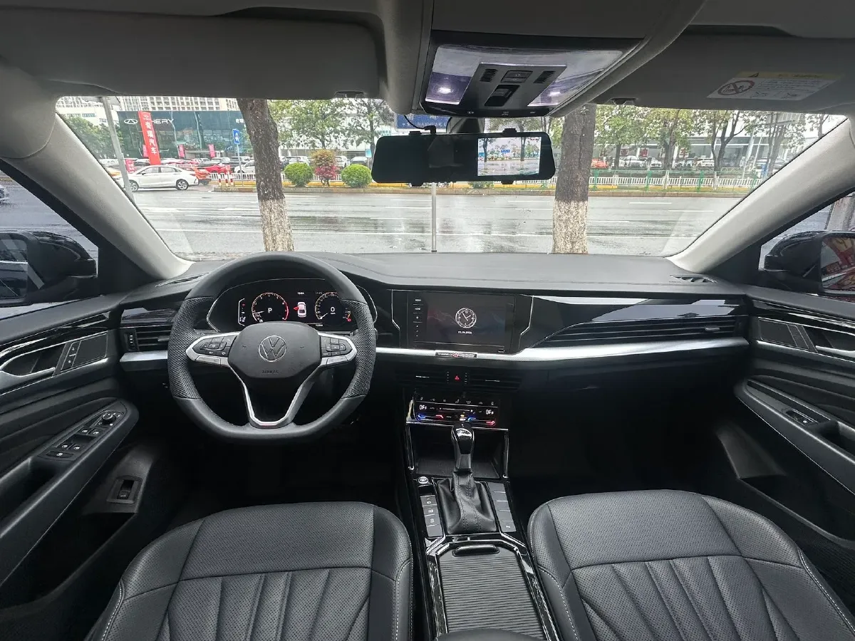 2025 Volkswagen Passat 2.0T 186HP L4 7DCT,autocango,china used car exporter,china ev exporter,chinese used car exporter,chinese used ev exporter