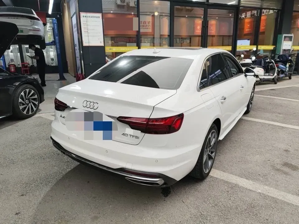 2020 Audi A4L 2.0T 190HP L4 7DCT,autocango,china used car exporter,china ev exporter,chinese used car exporter,chinese used ev exporter