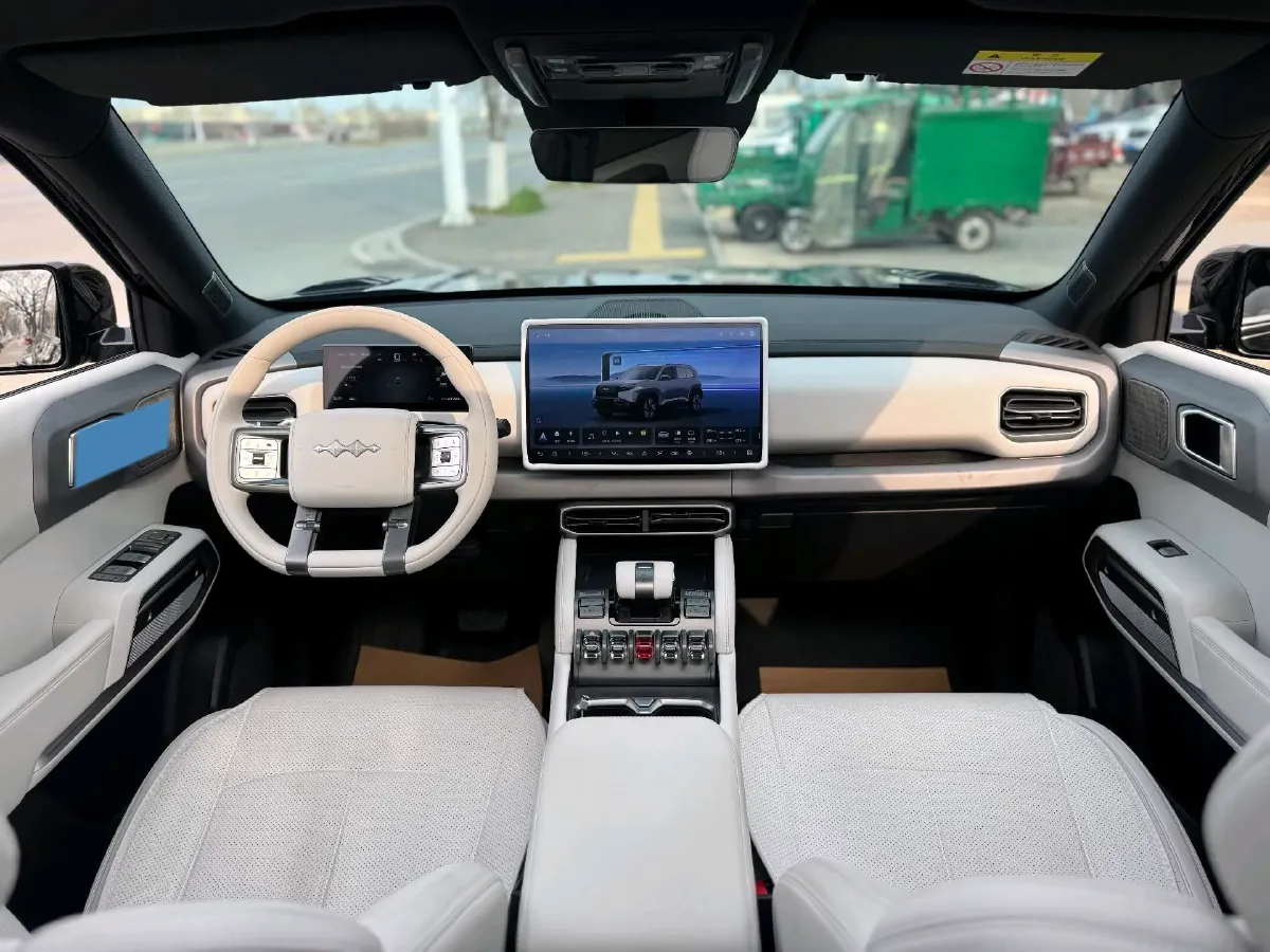 2025 FangChengBao Tai 3 BEV,autocango,china used car exporter,china ev exporter,chinese used car exporter,chinese used ev exporter