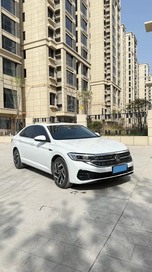 2024 Volkswagen Sagitar 1.5T 160HP L4 7DCT,autocango,china used car exporter,china ev exporter,chinese used car exporter,chinese used ev exporter