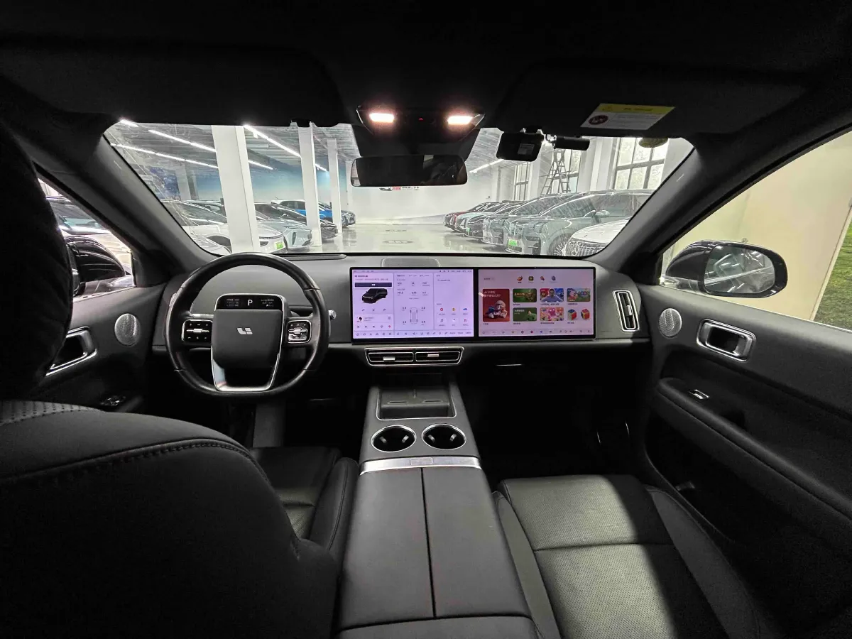 2024 Li L6 Range Extended 154HP L4 REEV 36.8KWH,autocango,china used car exporter,china ev exporter,chinese used car exporter,chinese used ev exporter