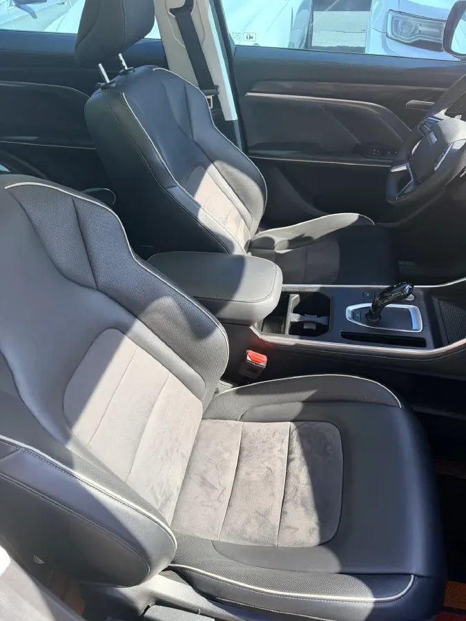 2021 Haval H6 1.5T 150HP L4 7DCT,autocango,china used car exporter,china ev exporter,chinese used car exporter,chinese used ev exporter