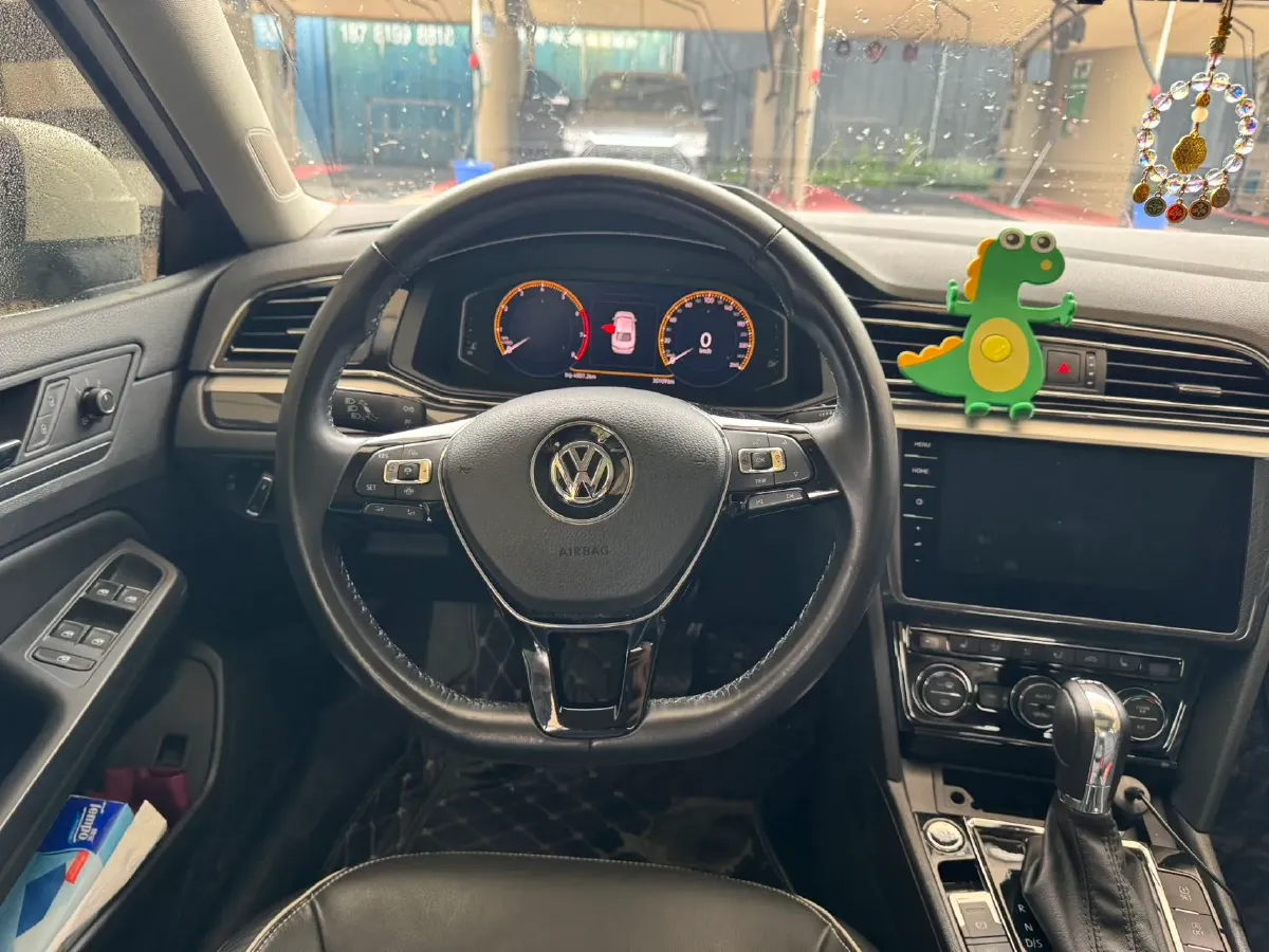 2019 Volkswagen Tayron 2.0T 186HP L4 7DCT,autocango,china used car exporter,china ev exporter,chinese used car exporter,chinese used ev exporter