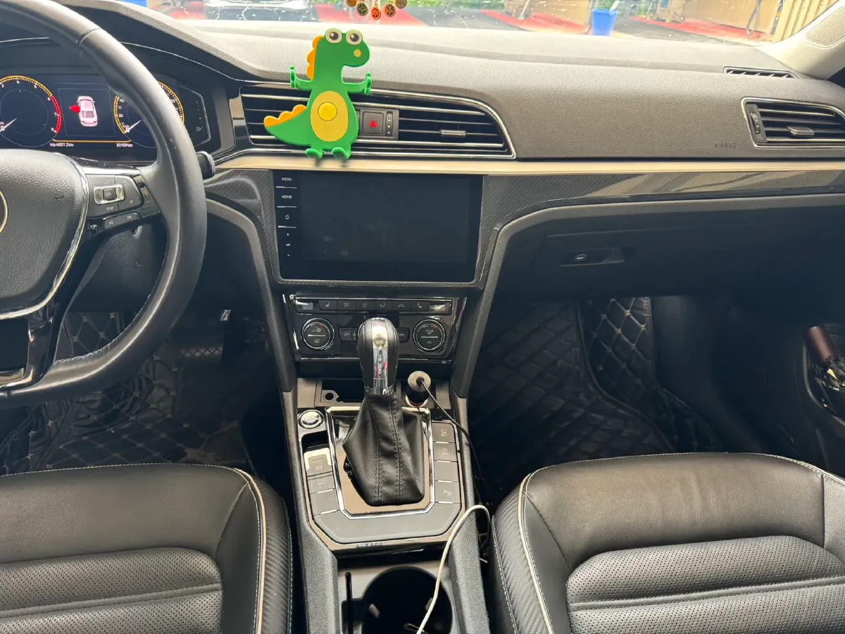 2019 Volkswagen Tayron 2.0T 186HP L4 7DCT,autocango,china used car exporter,china ev exporter,chinese used car exporter,chinese used ev exporter