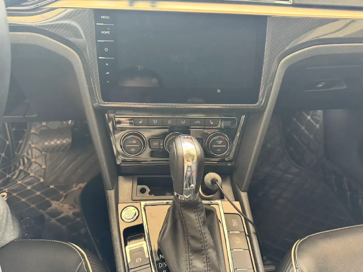 2019 Volkswagen Tayron 2.0T 186HP L4 7DCT,autocango,china used car exporter,china ev exporter,chinese used car exporter,chinese used ev exporter