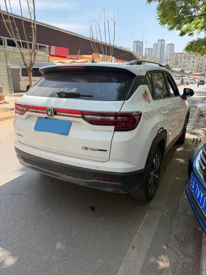 2022 ChangAn Eado 1.6L 128HP L4 5MT,autocango,china used car exporter,china ev exporter,chinese used car exporter,chinese used ev exporter