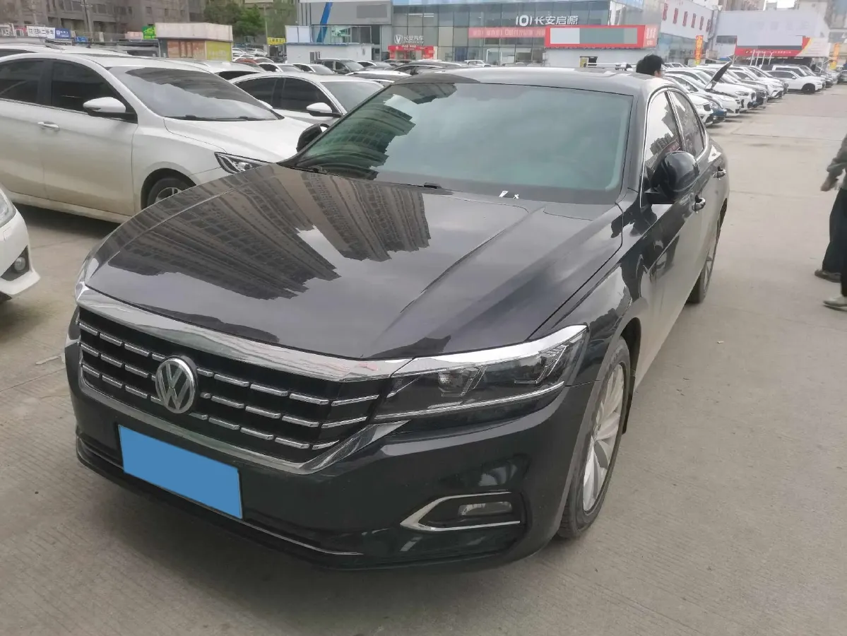 2020 Volkswagen Passat 2.0T 186HP L4 7DCT,autocango,china used car exporter,china ev exporter,chinese used car exporter,chinese used ev exporter