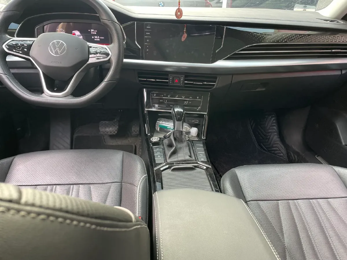 2023 Volkswagen Passat 2.0T 186HP L4 7DCT,autocango,china used car exporter,china ev exporter,chinese used car exporter,chinese used ev exporter