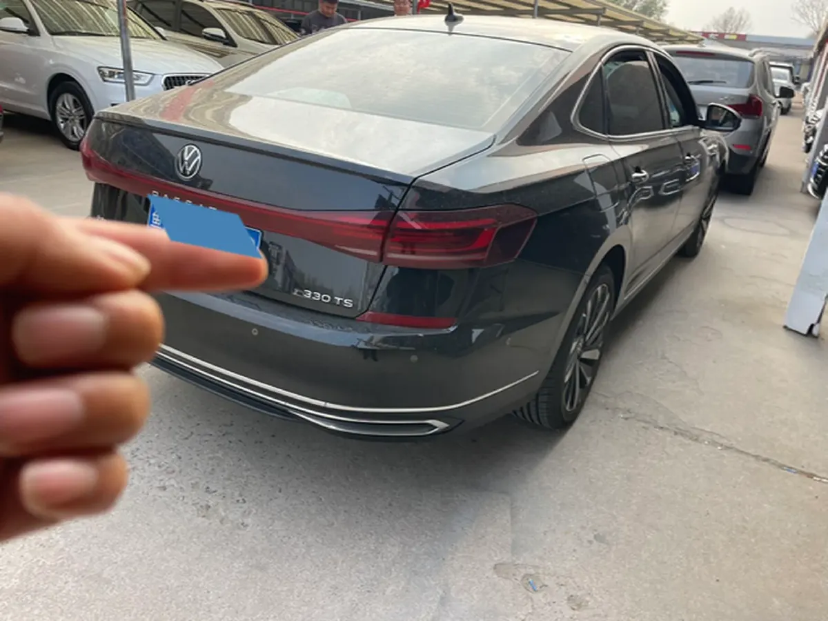 2023 Volkswagen Passat 2.0T 186HP L4 7DCT,autocango,china used car exporter,china ev exporter,chinese used car exporter,chinese used ev exporter