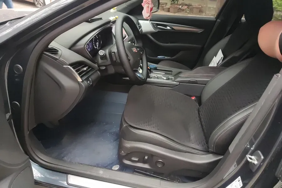 2021 Cadillac CT5 2.0T 237HP L4 10AT,autocango,china used car exporter,china ev exporter,chinese used car exporter,chinese used ev exporter