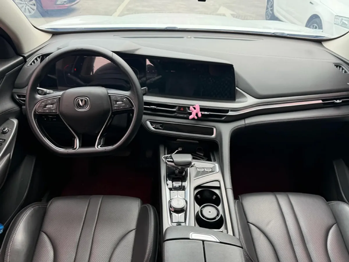 2021 ChangAn CS75 Plus 1.5T 178HP L4 6AT,autocango,china used car exporter,china ev exporter,chinese used car exporter,chinese used ev exporter