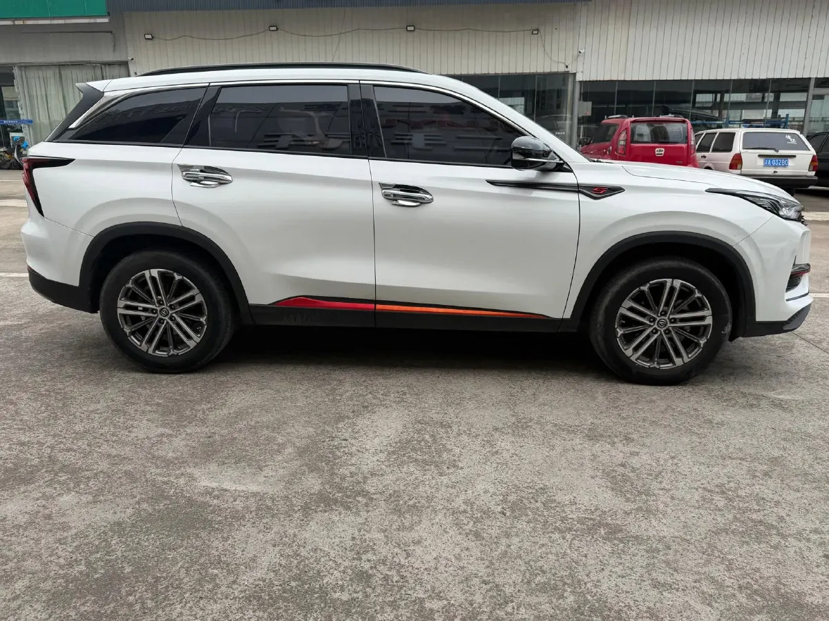 2021 ChangAn CS75 Plus 1.5T 178HP L4 6AT,autocango,china used car exporter,china ev exporter,chinese used car exporter,chinese used ev exporter