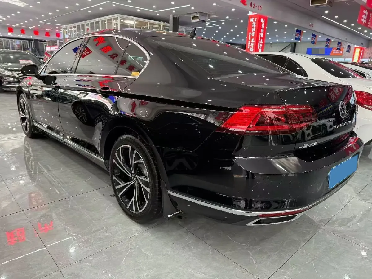 2021 Volkswagen Magotan 2.0T 186HP L4 7DCT,autocango,china used car exporter,china ev exporter,chinese used car exporter,chinese used ev exporter