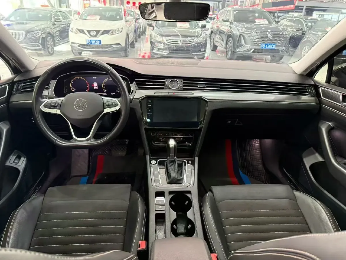 2021 Volkswagen Magotan 2.0T 186HP L4 7DCT,autocango,china used car exporter,china ev exporter,chinese used car exporter,chinese used ev exporter