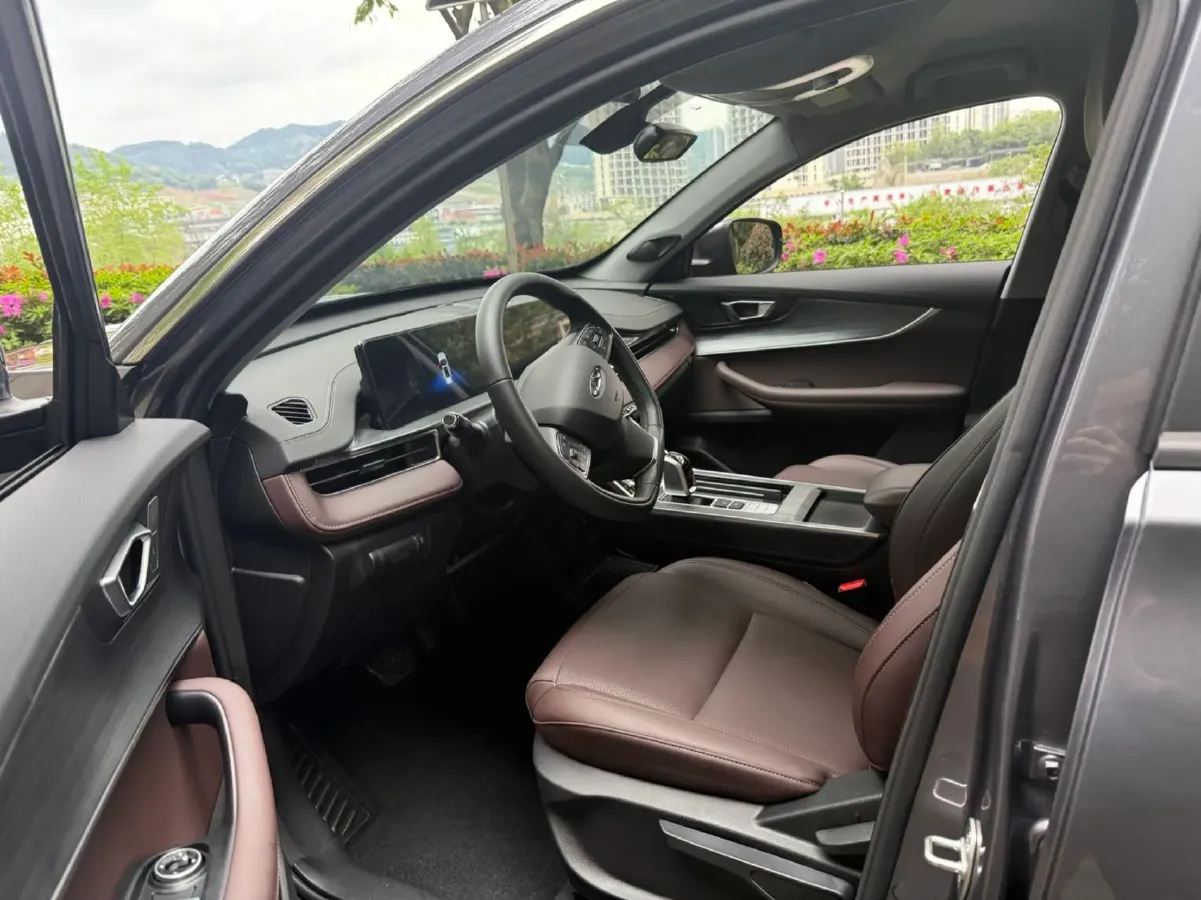 2025 Chery Tiggo 7 1.5T 156HP L4 CVT,autocango,china used car exporter,china ev exporter,chinese used car exporter,chinese used ev exporter