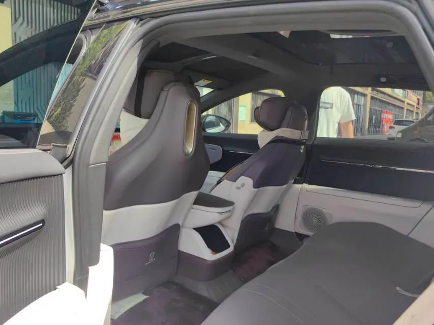 2025 Avatr 12 1.5T 156HP L4 REEV 39.05KWH,autocango,china used car exporter,china ev exporter,chinese used car exporter,chinese used ev exporter