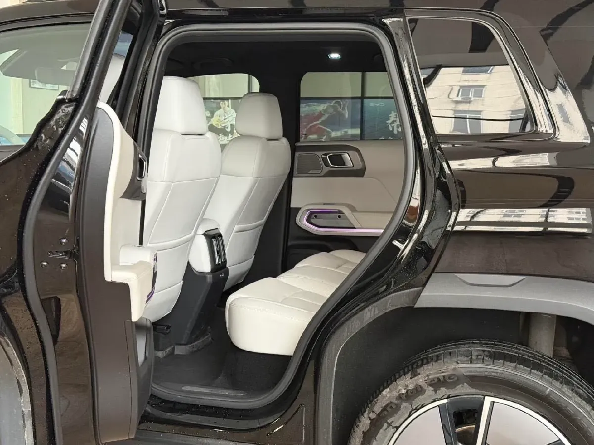 2025 FangChengBao Tai 3 BEV,autocango,china used car exporter,china ev exporter,chinese used car exporter,chinese used ev exporter