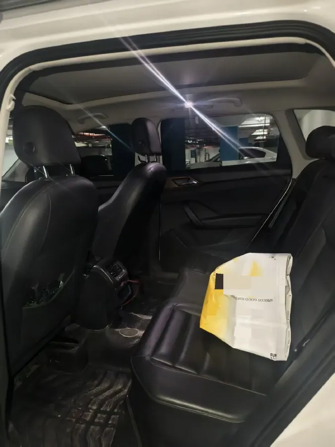 2019 MINI MINI 1.5T 102HP L3 7DCT,autocango,china used car exporter,china ev exporter,chinese used car exporter,chinese used ev exporter