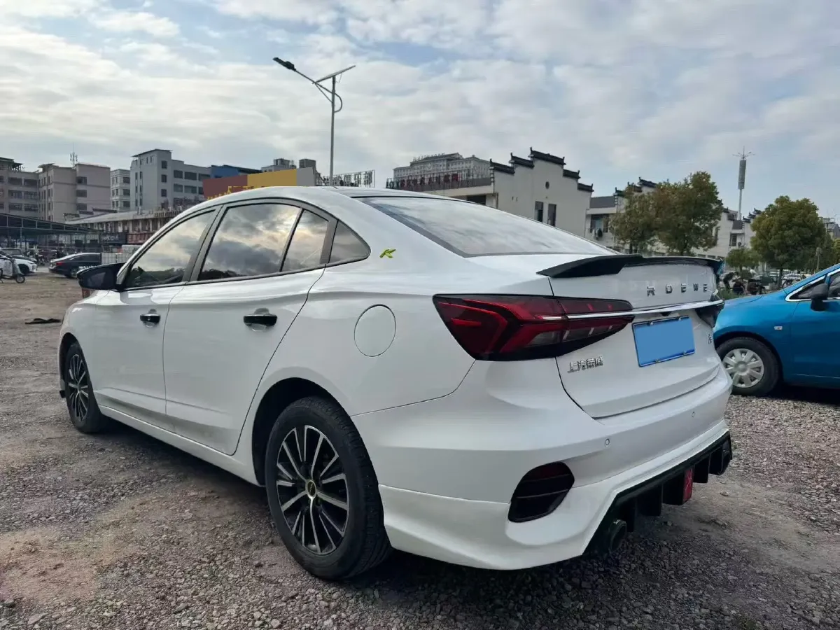 2020 Roewe i5 1.5L 120HP L4 CVT,autocango,china used car exporter,china ev exporter,chinese used car exporter,chinese used ev exporter