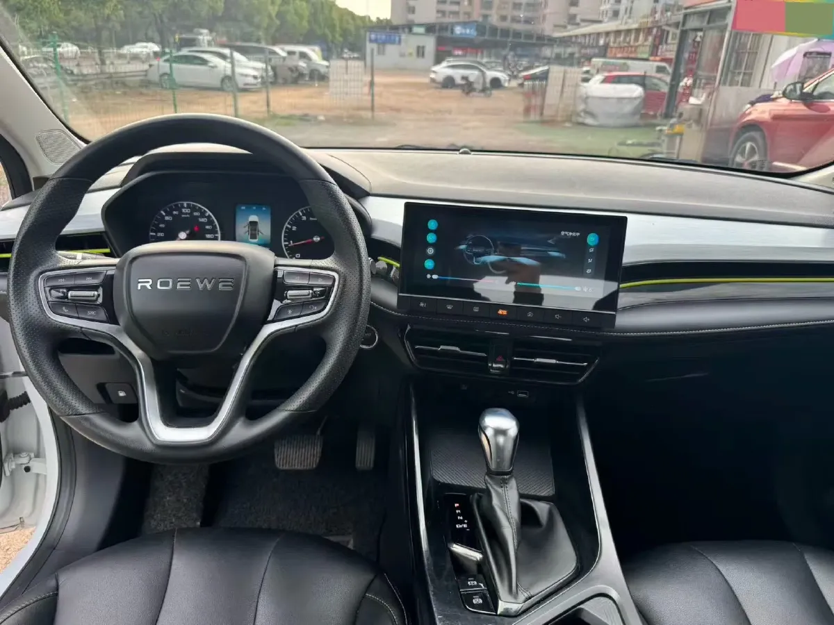 2020 Roewe i5 1.5L 120HP L4 CVT,autocango,china used car exporter,china ev exporter,chinese used car exporter,chinese used ev exporter