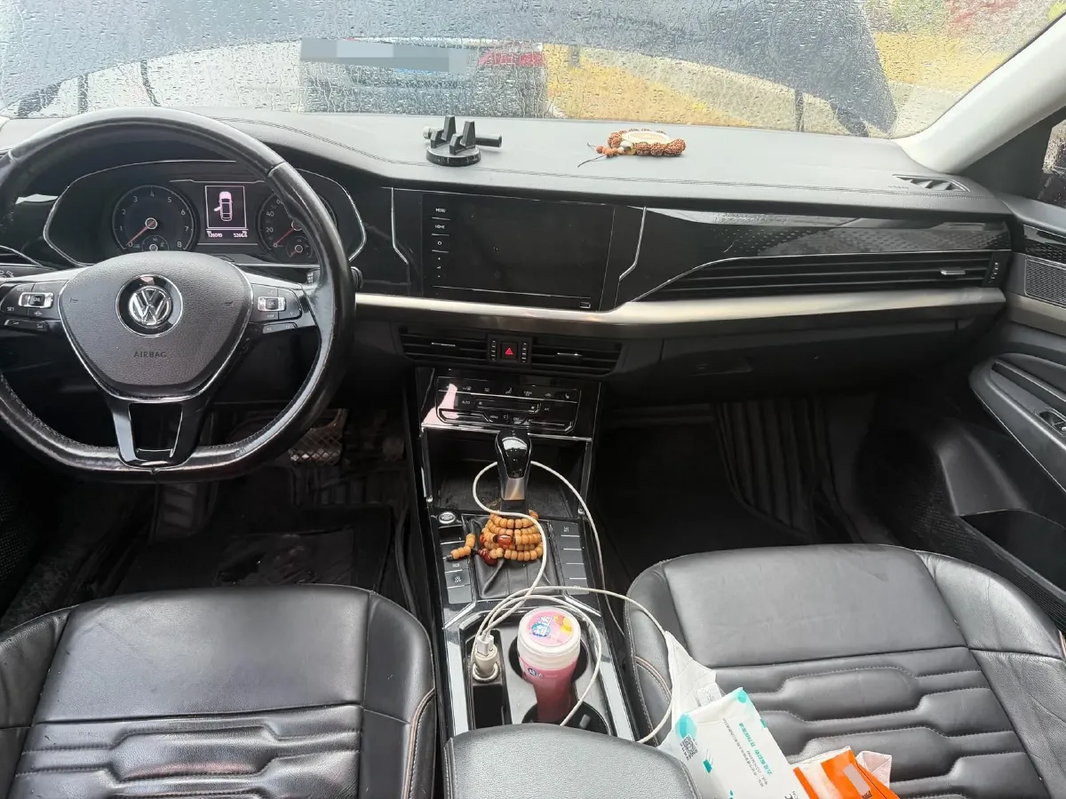 2020 Volkswagen Passat 2.0T 186HP L4 7DCT,autocango,china used car exporter,china ev exporter,chinese used car exporter,chinese used ev exporter