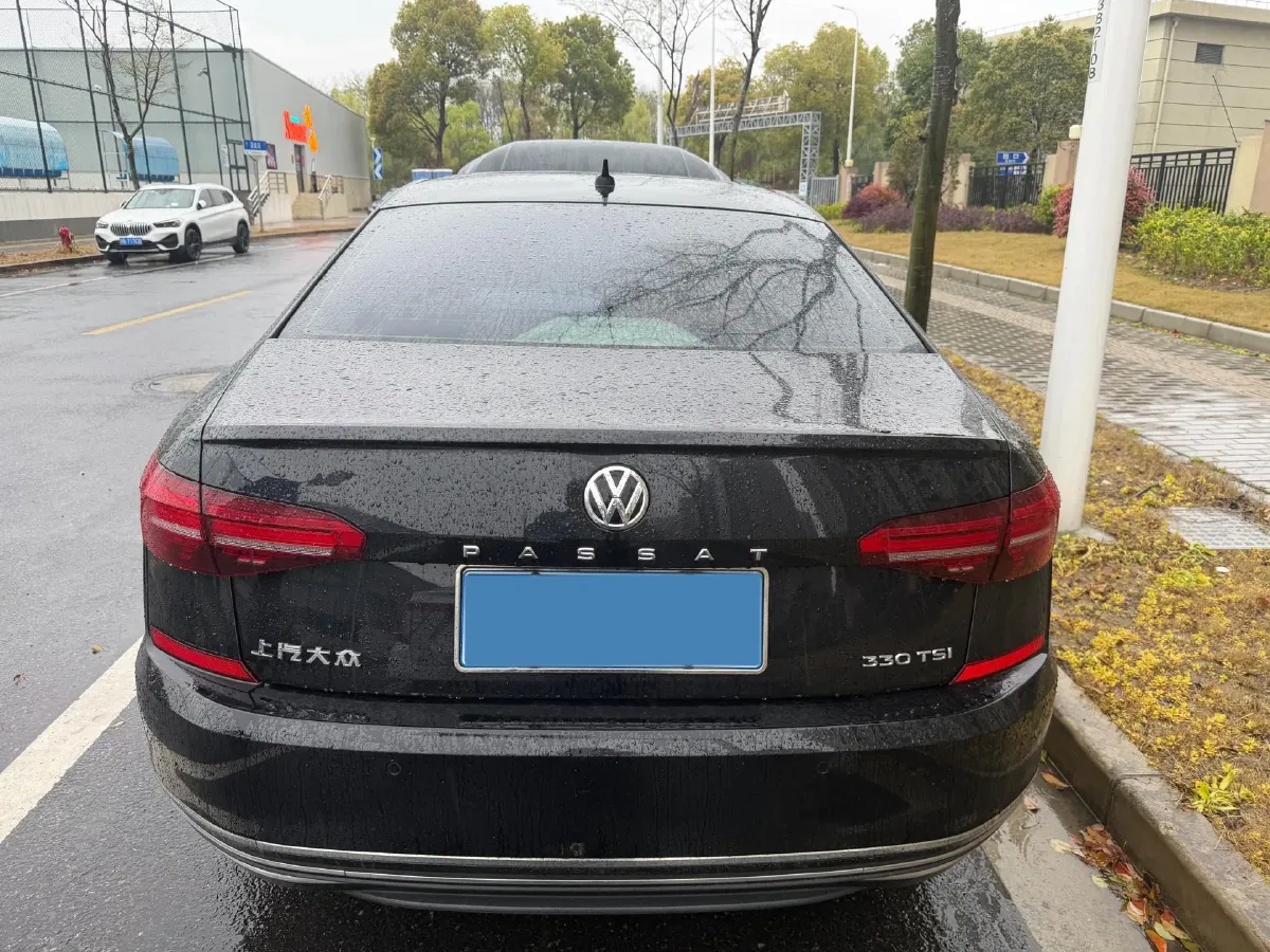 2020 Volkswagen Passat 2.0T 186HP L4 7DCT,autocango,china used car exporter,china ev exporter,chinese used car exporter,chinese used ev exporter