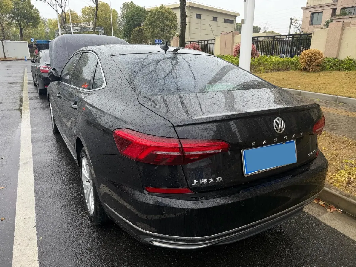 2020 Volkswagen Passat 2.0T 186HP L4 7DCT,autocango,china used car exporter,china ev exporter,chinese used car exporter,chinese used ev exporter