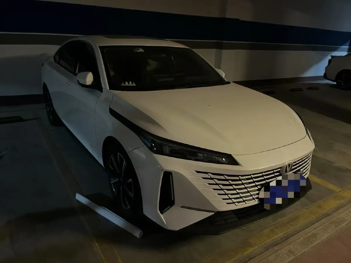 2023 ChangAn Oshan Z6 1.5T 188HP L4 7DCT,autocango,china used car exporter,china ev exporter,chinese used car exporter,chinese used ev exporter