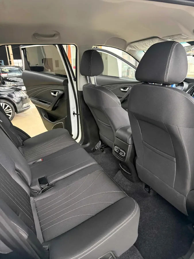 2021 Jetour X70M 1.5T 156HP L4 6DCT,autocango,china used car exporter,china ev exporter,chinese used car exporter,chinese used ev exporter