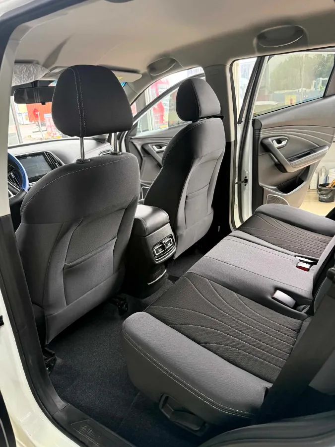 2021 Jetour X70M 1.5T 156HP L4 6DCT,autocango,china used car exporter,china ev exporter,chinese used car exporter,chinese used ev exporter