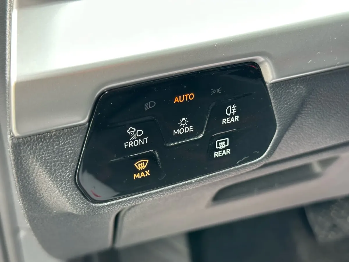 2023 Volkswagen Lamando 1.4T 150HP L4 7DCT,autocango,china used car exporter,china ev exporter,chinese used car exporter,chinese used ev exporter