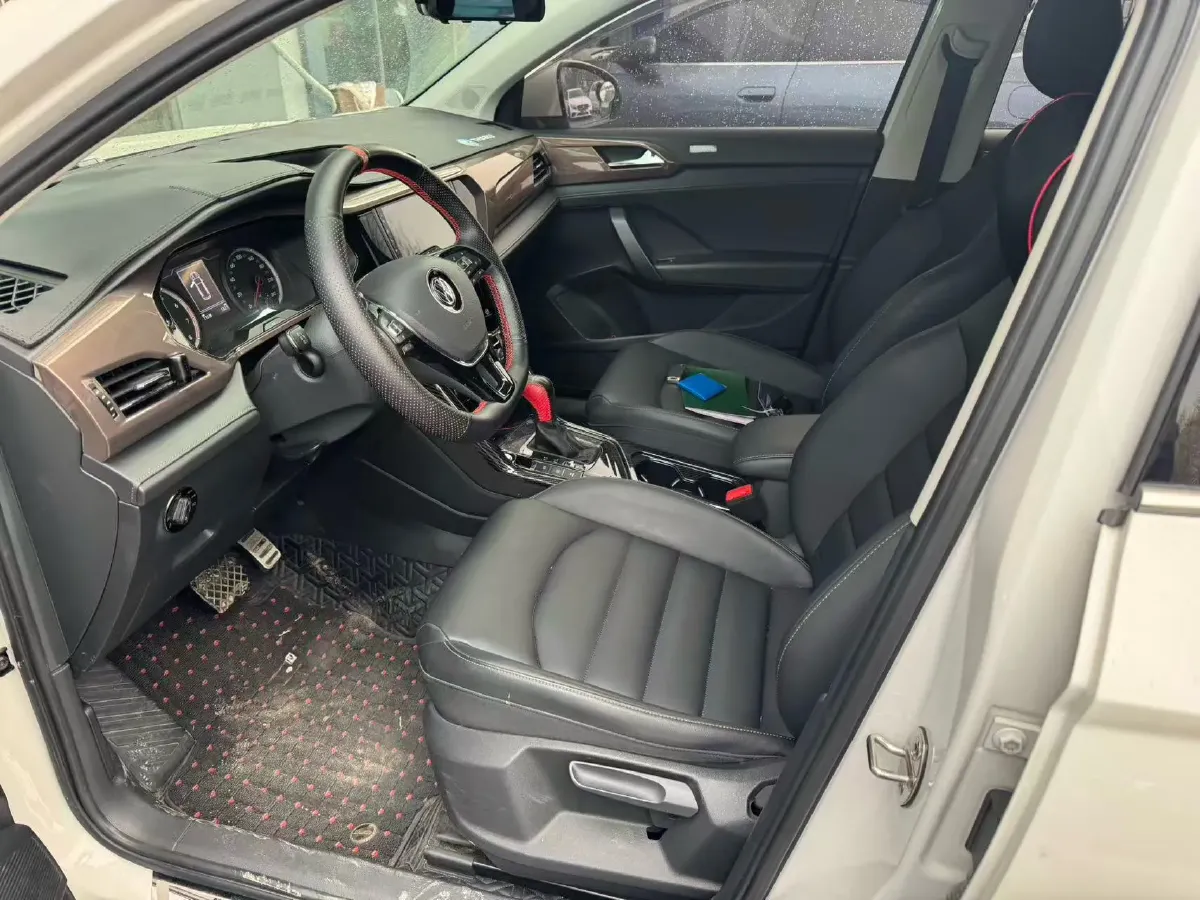 2020 Volkswagen Tharu 2.0T 186HP L4 7DCT,autocango,china used car exporter,china ev exporter,chinese used car exporter,chinese used ev exporter