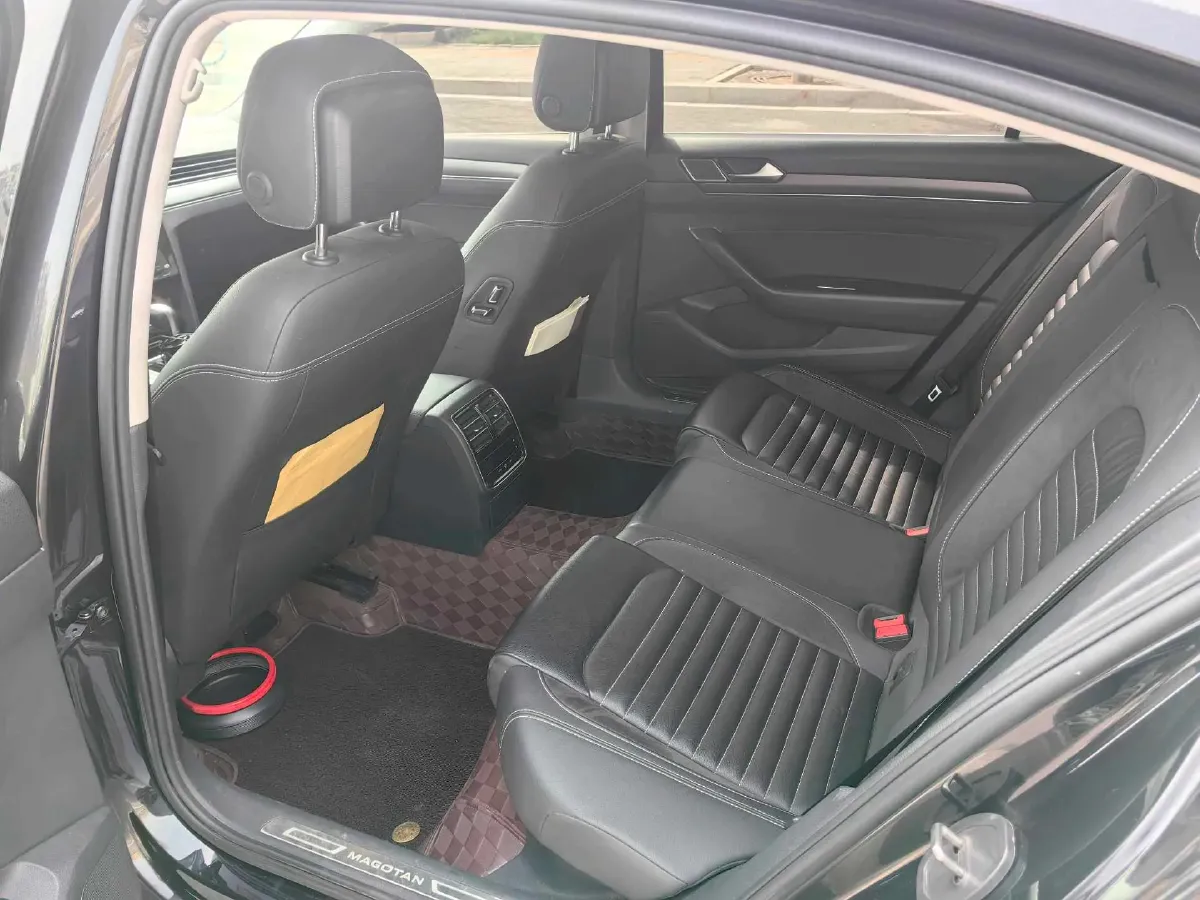2020 Volkswagen Magotan 2.0T 186HP L4 7DCT,autocango,china used car exporter,china ev exporter,chinese used car exporter,chinese used ev exporter