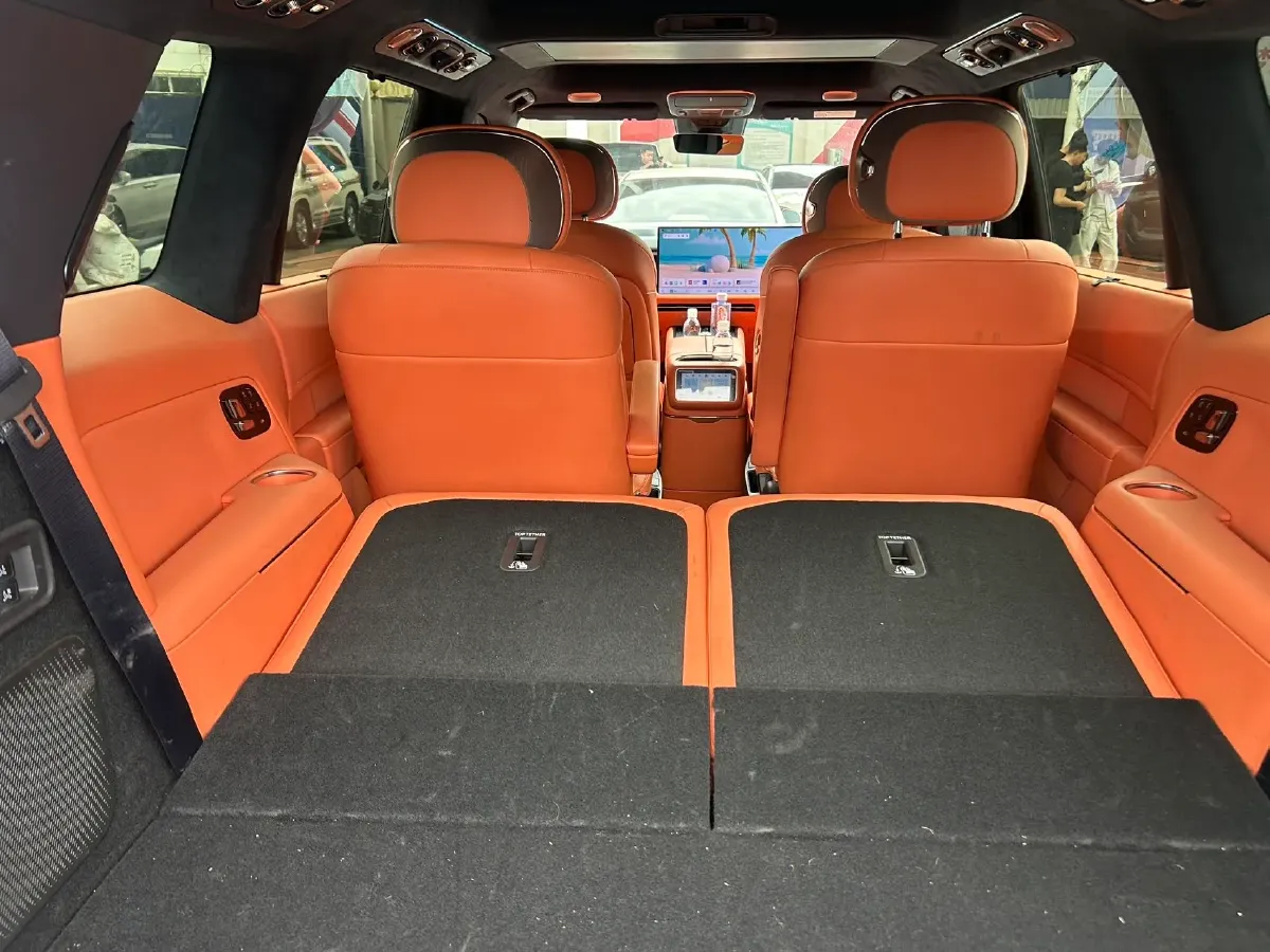 2025 LYNK&CO 900 1.5T 190HP L4 3DHT PHEV 43.3KWH,autocango,china used car exporter,china ev exporter,chinese used car exporter,chinese used ev exporter