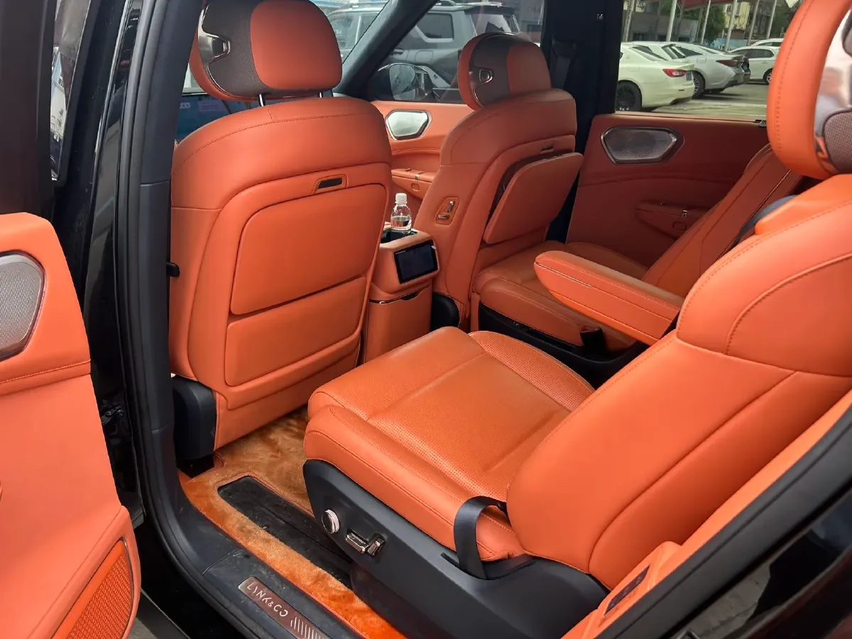 2025 LYNK&CO 900 1.5T 190HP L4 3DHT PHEV 43.3KWH,autocango,china used car exporter,china ev exporter,chinese used car exporter,chinese used ev exporter