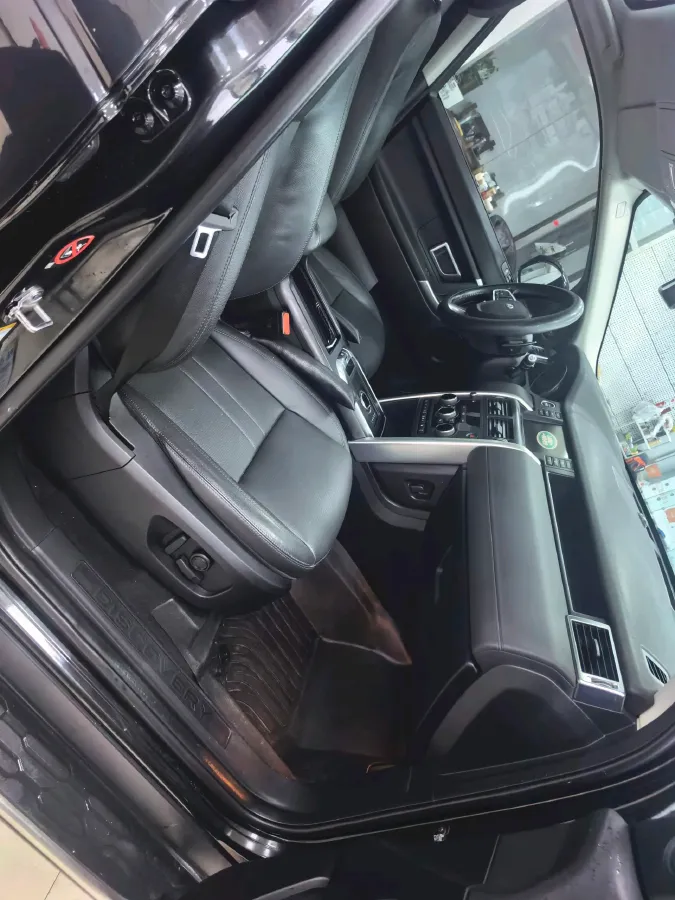 2018 Land Rover Discovery Sport 2.0T 241HP L4 9AT,autocango,china used car exporter,china ev exporter,chinese used car exporter,chinese used ev exporter