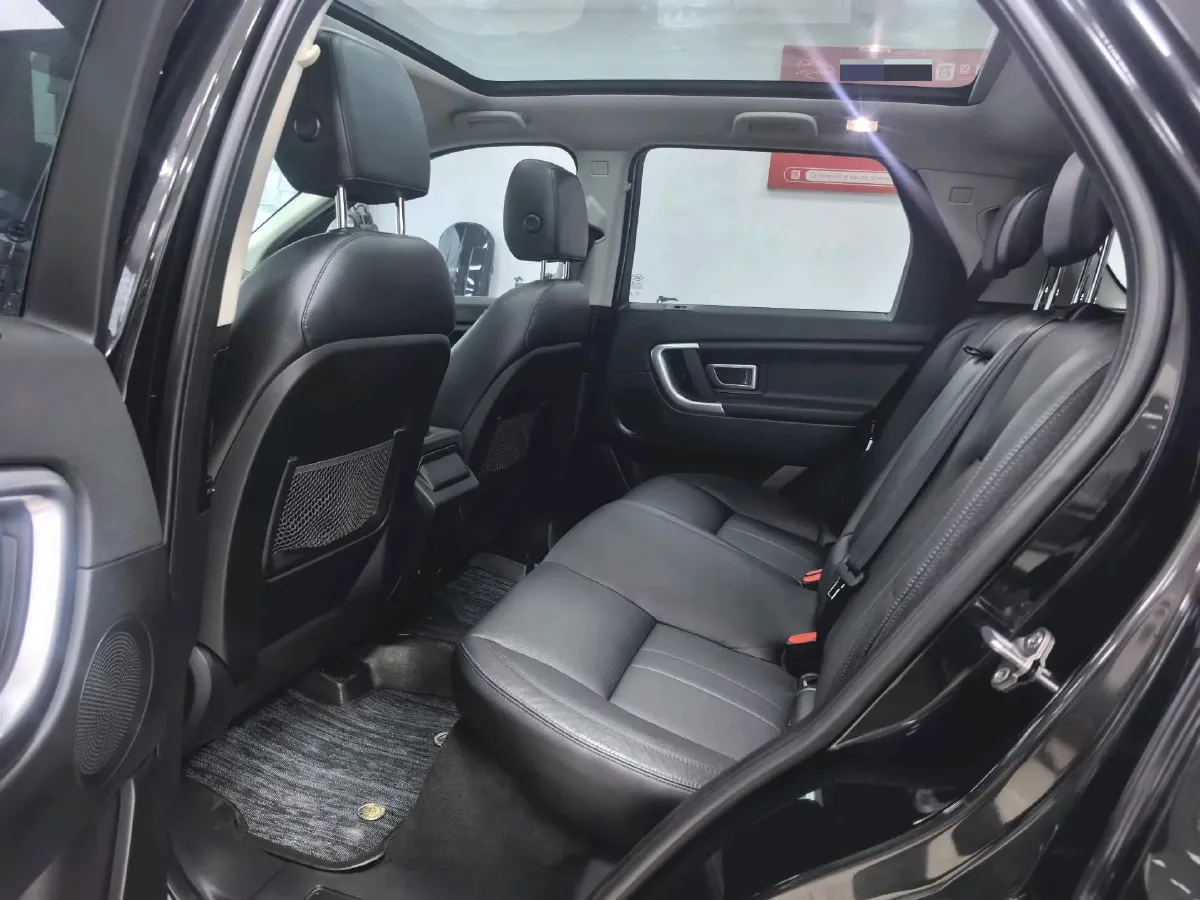 2018 Land Rover Discovery Sport 2.0T 241HP L4 9AT,autocango,china used car exporter,china ev exporter,chinese used car exporter,chinese used ev exporter