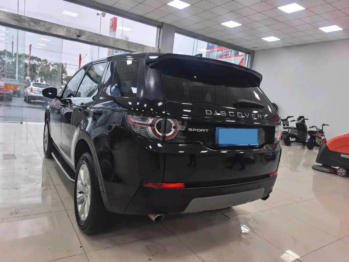 2018 Land Rover Discovery Sport 2.0T 241HP L4 9AT,autocango,china used car exporter,china ev exporter,chinese used car exporter,chinese used ev exporter