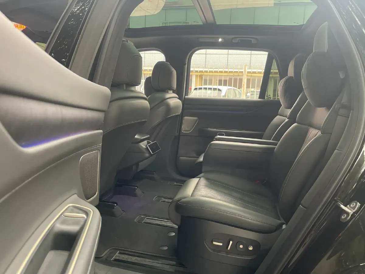 2024 NIO ES8 BEV 75KWH,autocango,china used car exporter,china ev exporter,chinese used car exporter,chinese used ev exporter