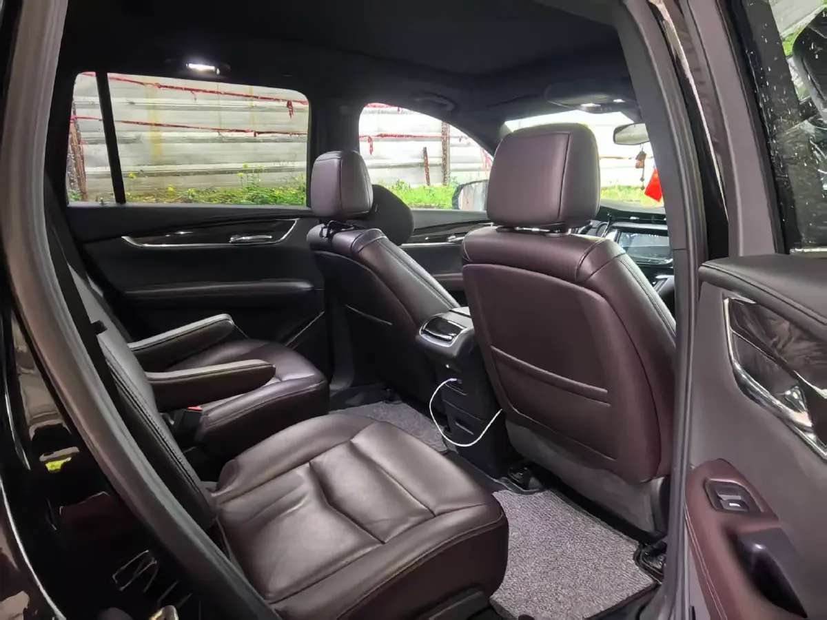 2021 Cadillac XT6 2.0T 237HP L4 9AT,autocango,china used car exporter,china ev exporter,chinese used car exporter,chinese used ev exporter