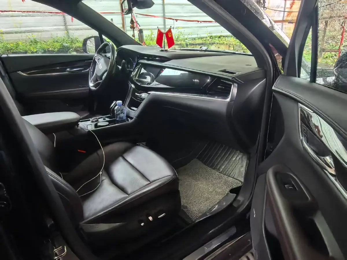 2021 Cadillac XT6 2.0T 237HP L4 9AT,autocango,china used car exporter,china ev exporter,chinese used car exporter,chinese used ev exporter